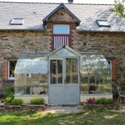 Serre à l'ancienne MONTESQUIEU largeur 2.80 m sur muret