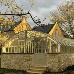Serre à l'ancienne AMBOISE largeur 5.60 m sur muret
