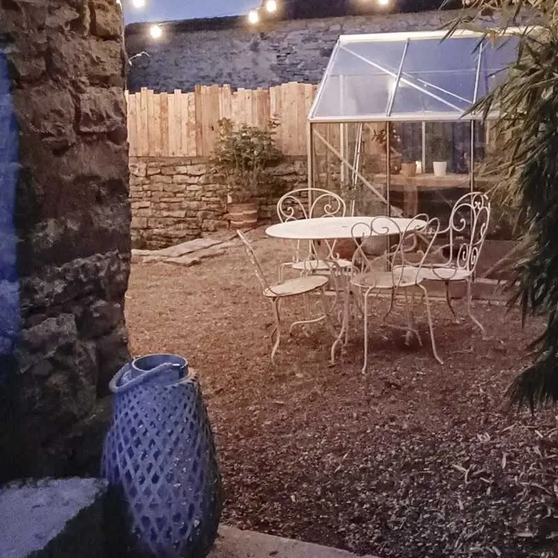 Serre de jardin LAMS Allium 4,90 m², coloris aluminium naturel, verre trempé 3 mm