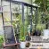 Serre de jardin LAMS Mélissa 1,70 m², coloris gris anthracite, verre trempé 3 mm, base et descente de gouttière incluses