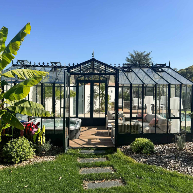 Serre CLASSIQUE largeur 3,50 m avec chien-assis sur embase aluminium