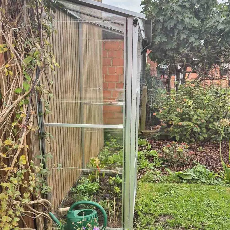 Serre de jardin LAMS Mélissa 0,90 m², coloris aluminium naturel, verre trempé 3 mm