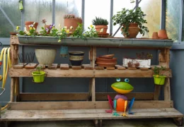 Comment recycler les palettes en bois de votre serre ?